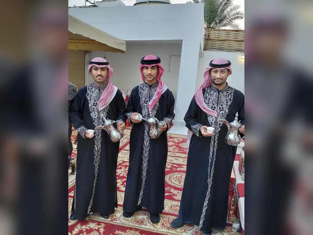 قهوجيين وصبابين وطاقم ضيافة للحفلات والمناسبات - صورة 4